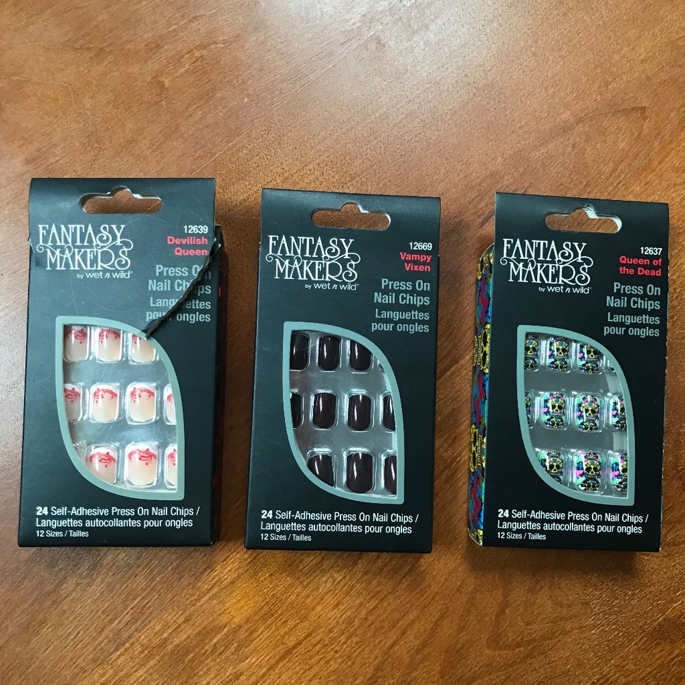 Fantasy Makers by Wet N Wild Press On Nail Chips New